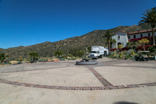 Enlarge photo 2