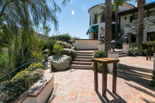 Enlarge photo 112