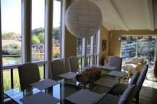 Enlarge photo 90