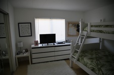Enlarge photo 100