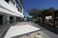 Enlarge photo 49