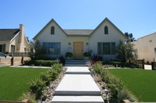 574 N Plymouth Blvd Larchmont