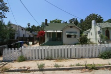 2221 Avon St