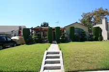 Enlarge photo 1