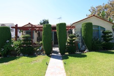 949 S. Plymouth Blvd