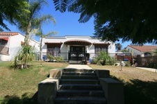 Enlarge photo 1
