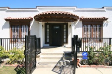 956 S. Plymouth Blvd