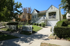 2001 S. Holmby Ave