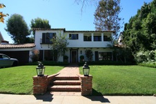 Ext Ann Kim's House