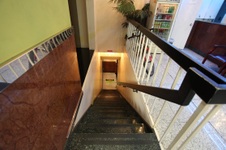 Enlarge photo 18