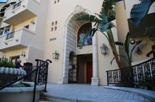 Enlarge photo 11
