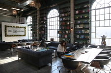 Enlarge photo 37
