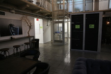 Enlarge photo 73