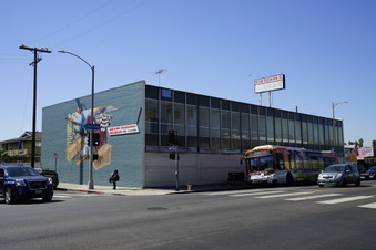 3000 Beverly