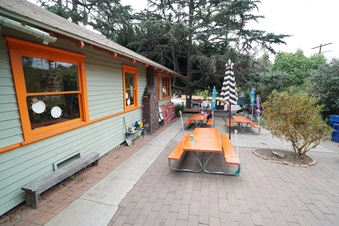 Enlarge photo 18