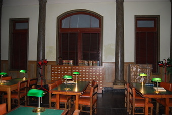 Enlarge photo 129