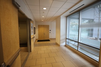 Enlarge photo 35