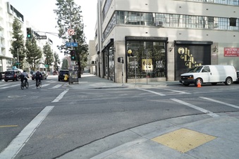 Enlarge photo 76
