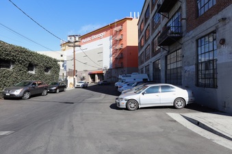 Enlarge photo 12