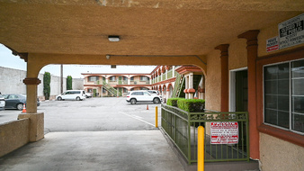Enlarge photo 14