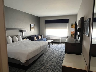 Hampton Suites - Agoura