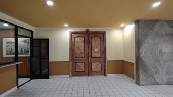 Enlarge photo 11