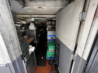 Enlarge photo 5