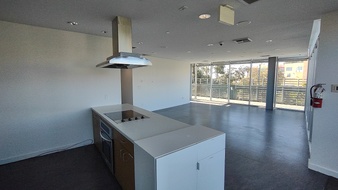 Enlarge photo 38