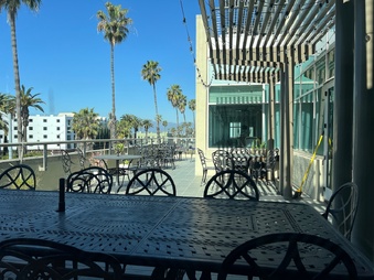 Enlarge photo 47