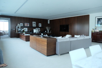 Enlarge photo 44