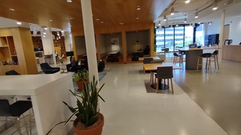Enlarge photo 21