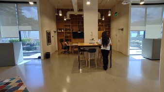 Enlarge photo 12