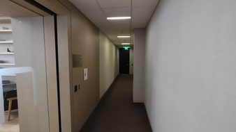 Enlarge photo 32