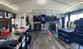 Enlarge photo 15