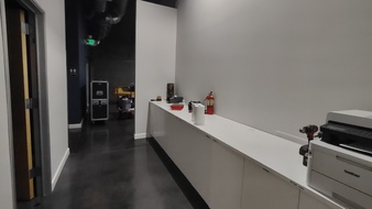 Enlarge photo 32