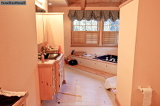 Enlarge photo 32