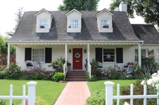 12206 Huston St