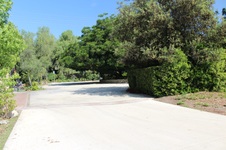 Enlarge photo 1