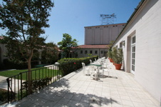 Enlarge photo 12