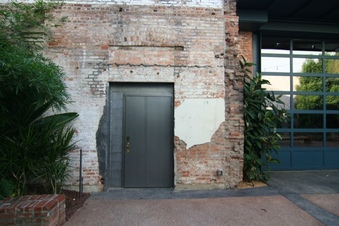 Enlarge photo 24
