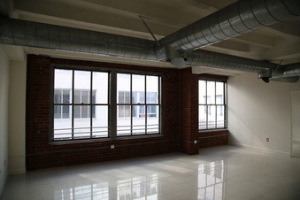 Enlarge photo 76