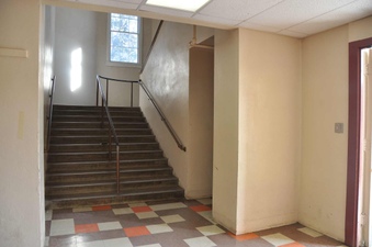 Enlarge photo 33