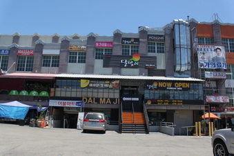 Enlarge photo 19