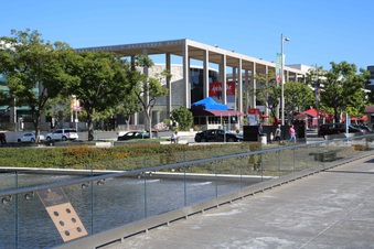 Enlarge photo 83