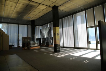Enlarge photo 88