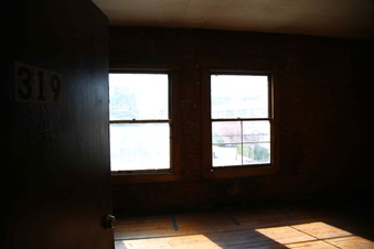 Enlarge photo 46