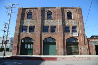 Nate Starkman Building, Downtown