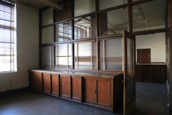 Enlarge photo 38