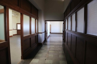 Enlarge photo 76