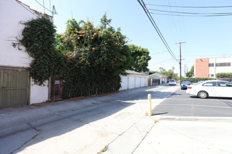 Enlarge photo 13